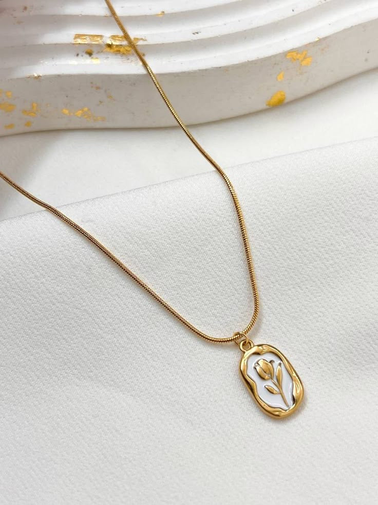 Gold Rose Necklace