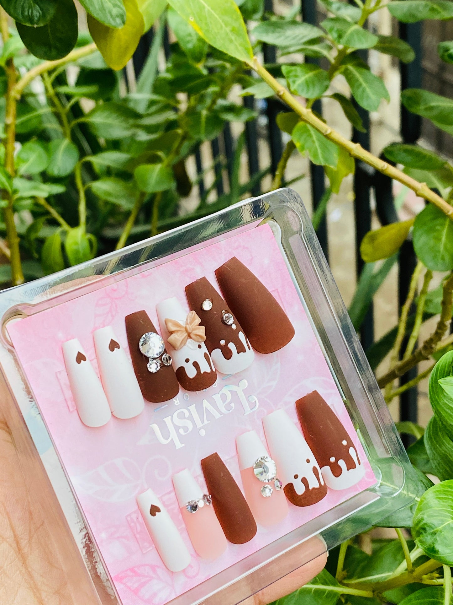 Aesthetic Chocolate Nails